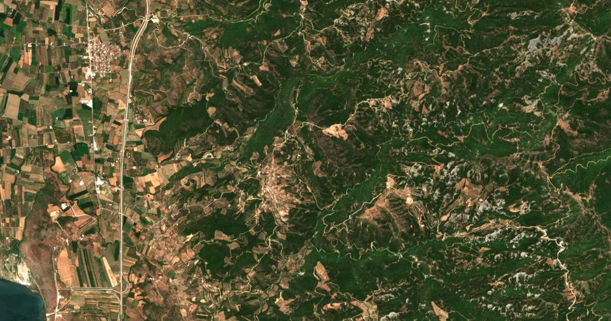 Carte satellite de Ampelákion
