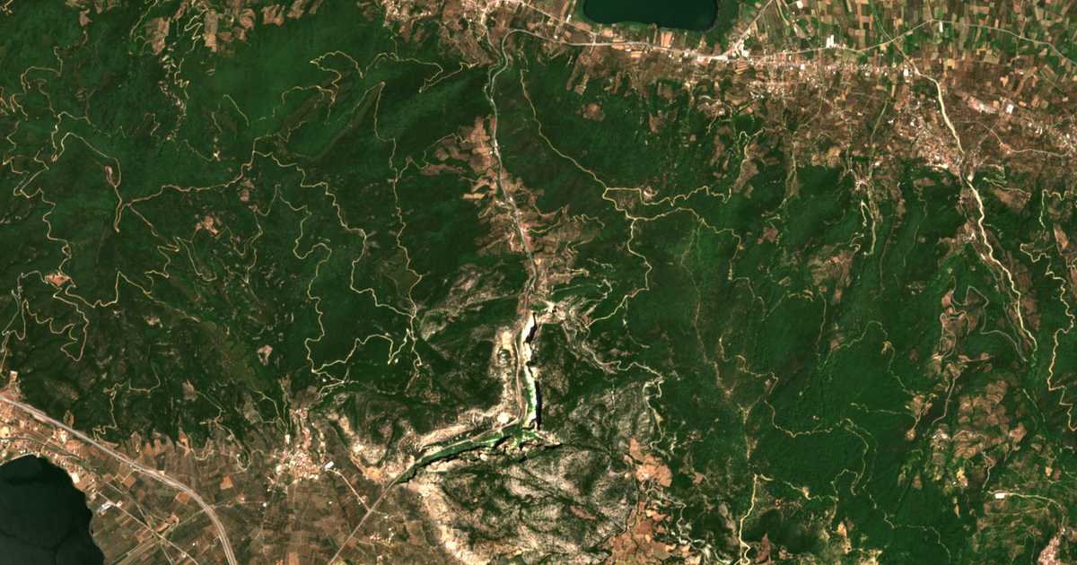 Carte satellite de Fragkoulaíika