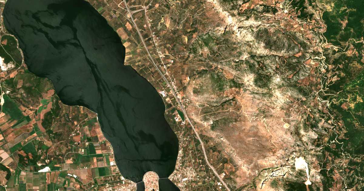 Carte satellite de Kefalóvryson