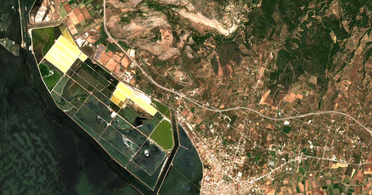 Carte satellite de Néa Ydragogeía