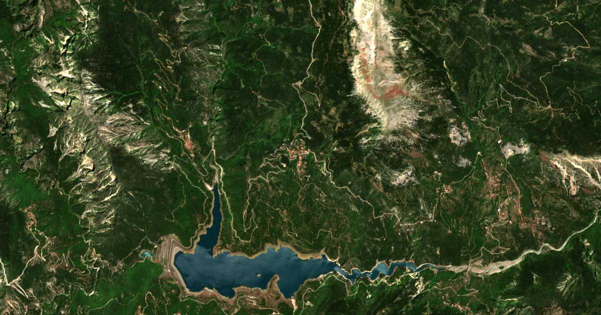 Carte satellite de Aráchova