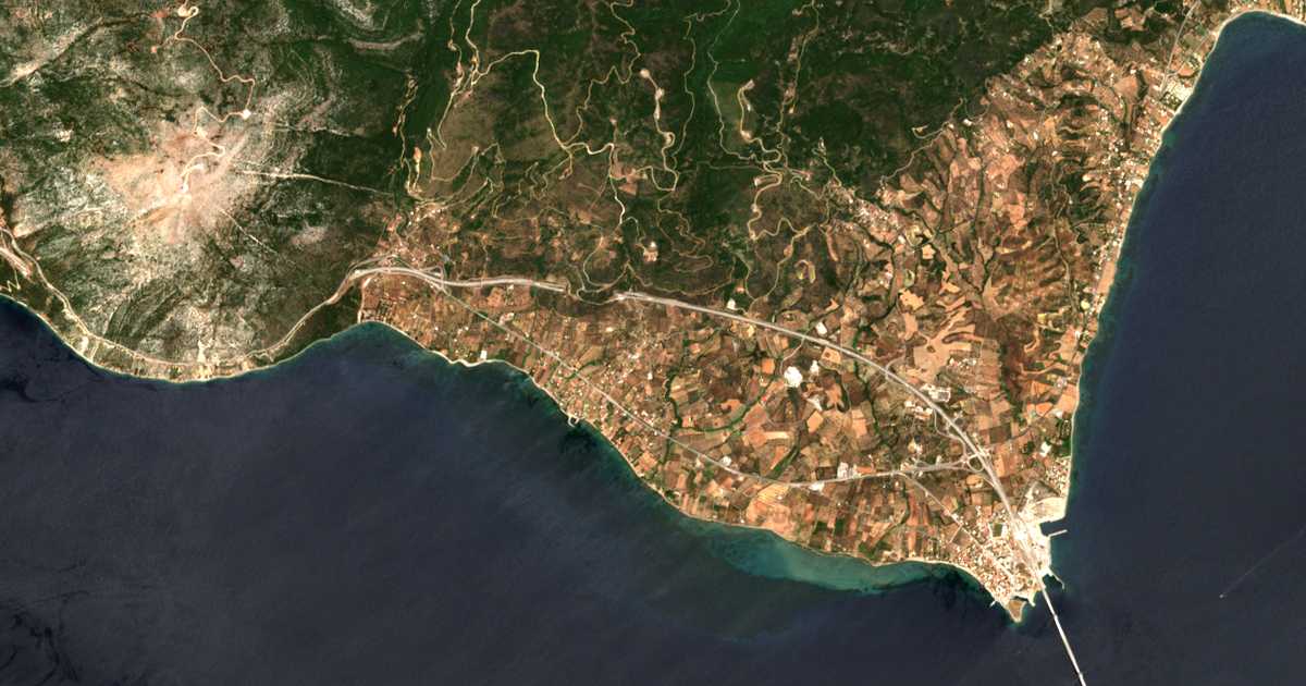 Carte satellite de Makýnia