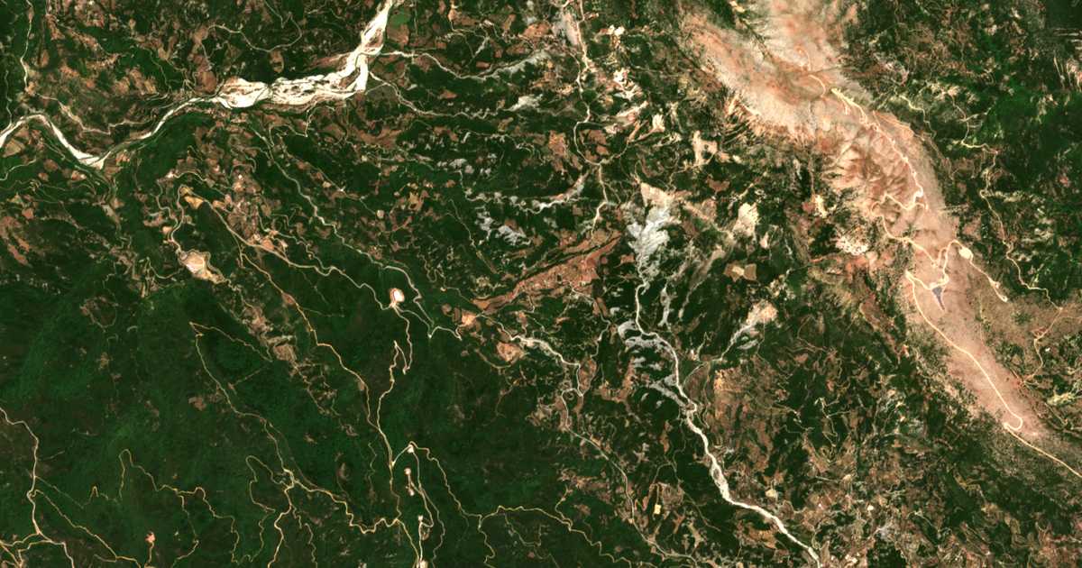 Carte satellite de Pitsinéika