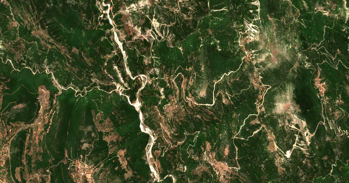 Carte satellite de Diasellákion