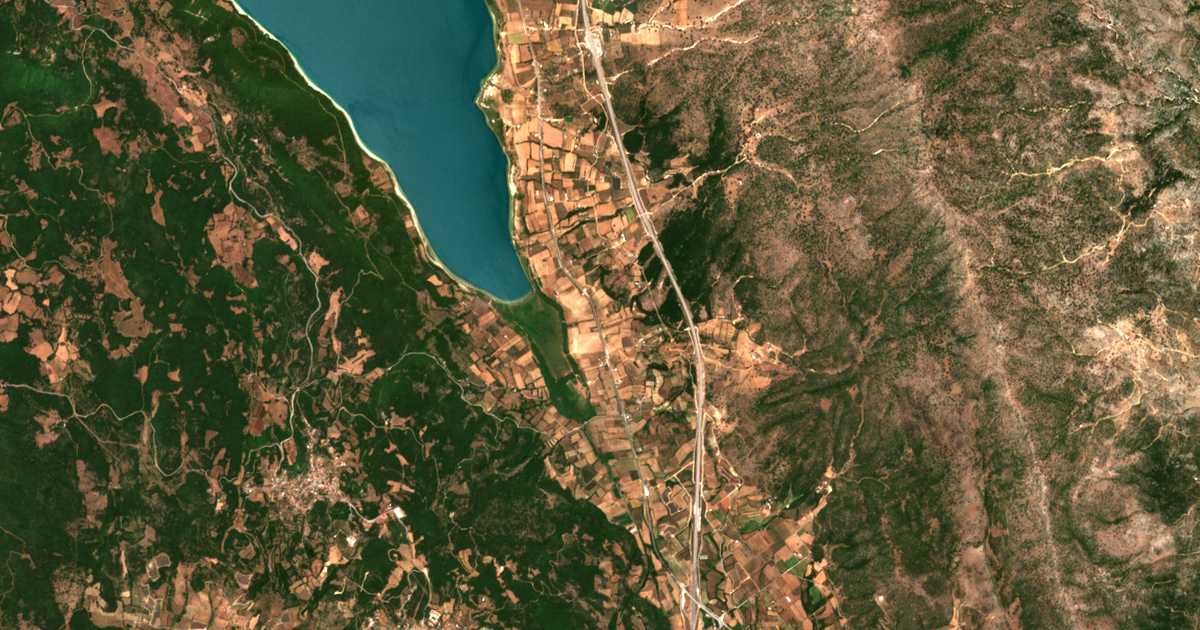 Carte satellite de Ágios Stéfanos