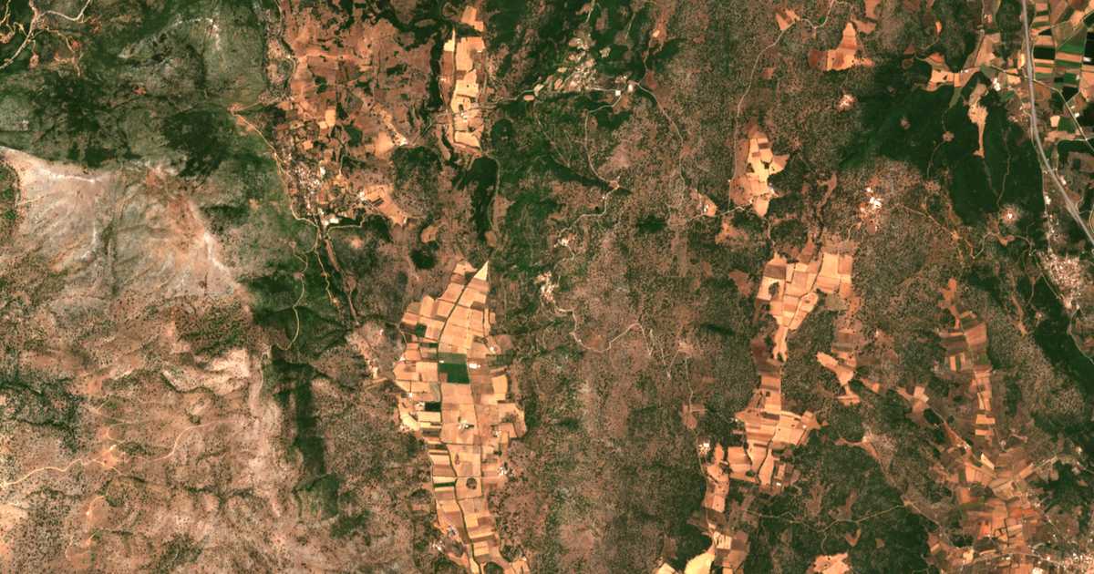 Carte satellite de Agrámbela