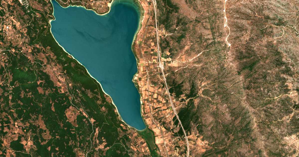 Carte satellite de Rívion