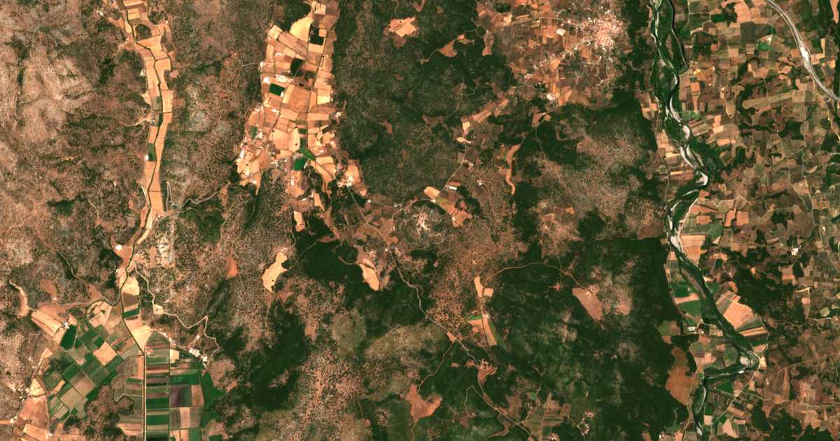 Carte satellite de Strongylovoúnion