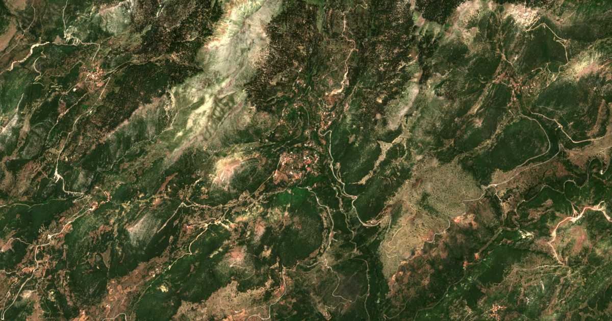 Carte satellite de Lámpeia