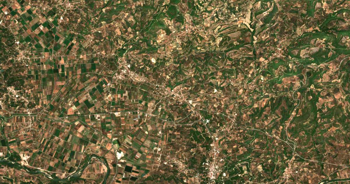 Carte satellite de Plátanos