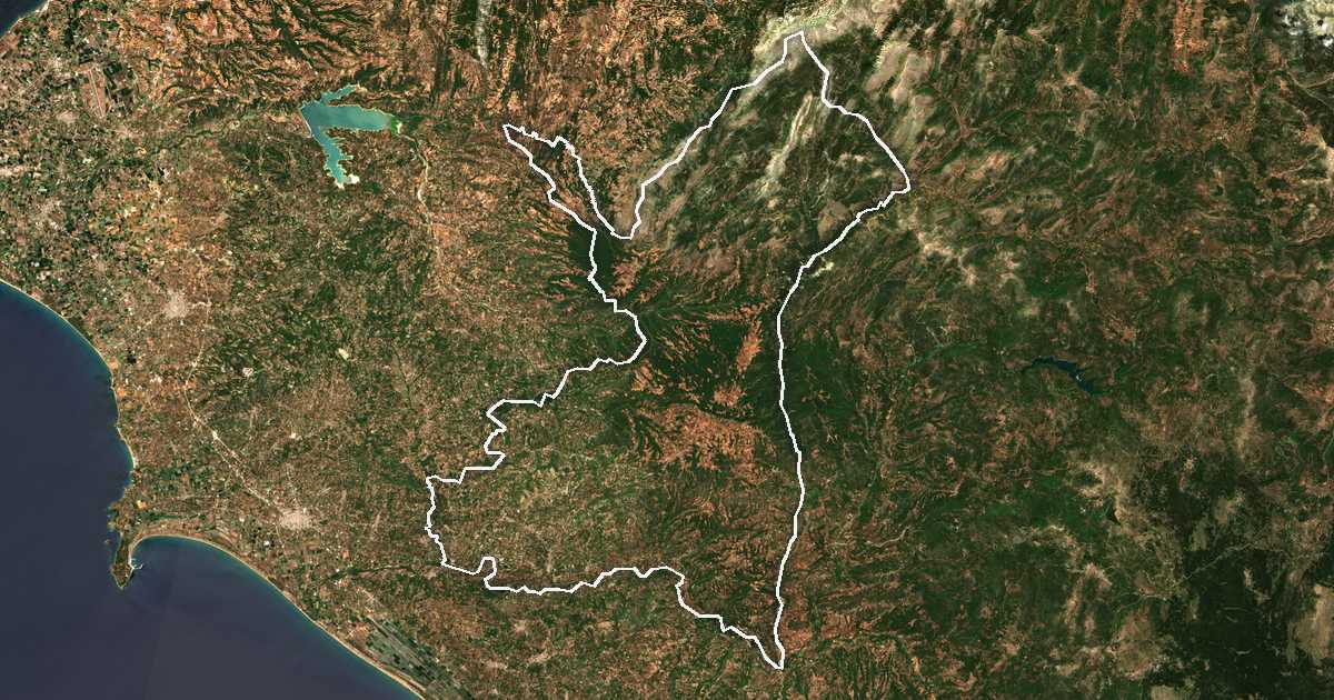 Image satellite avec la limite tracée: d'Archéa Olympía