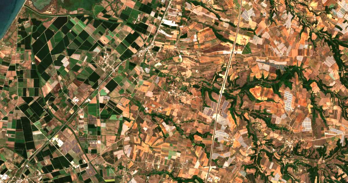 Carte satellite de Áno Kourtésion