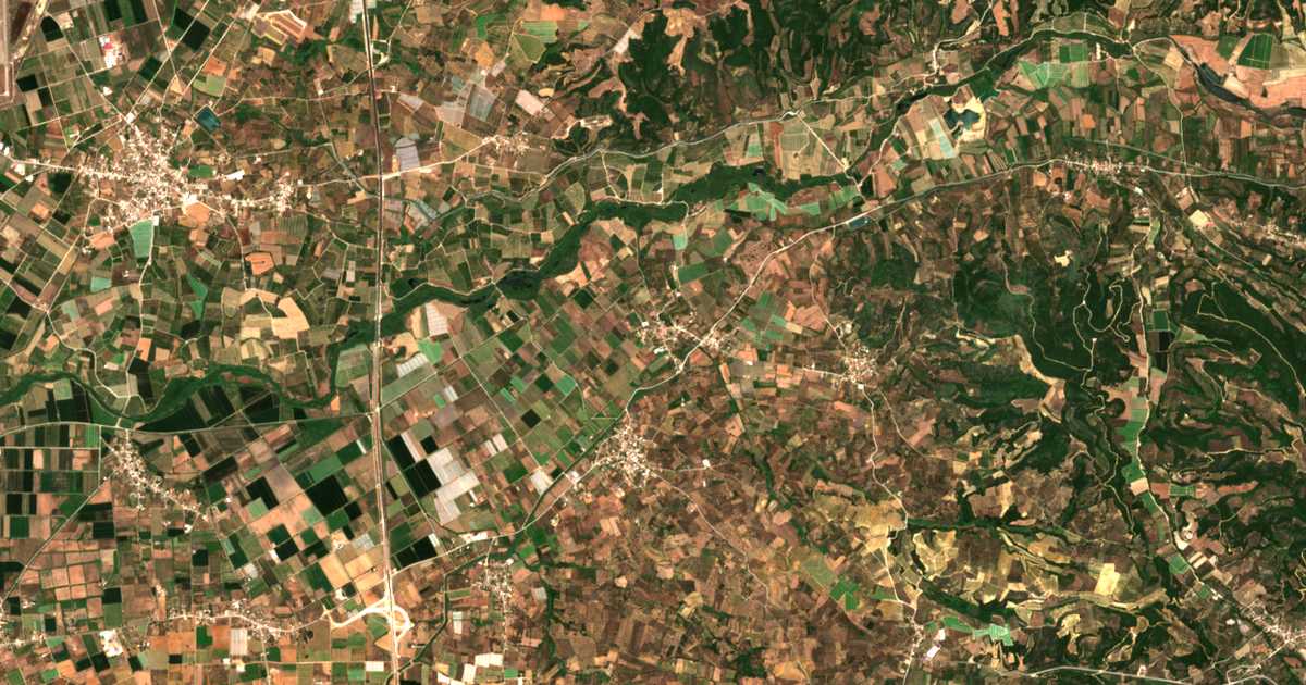 Carte satellite de Kalývia Ílidos