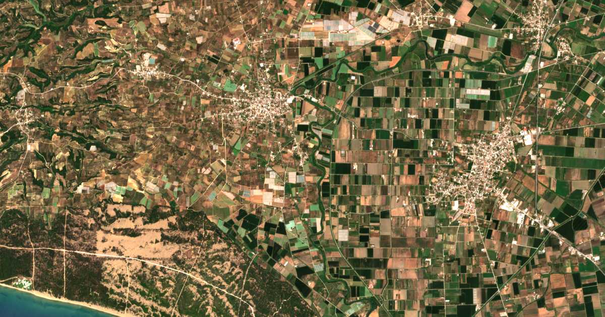Carte satellite de Kalývia