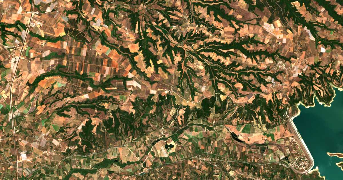 Carte satellite de Simíza