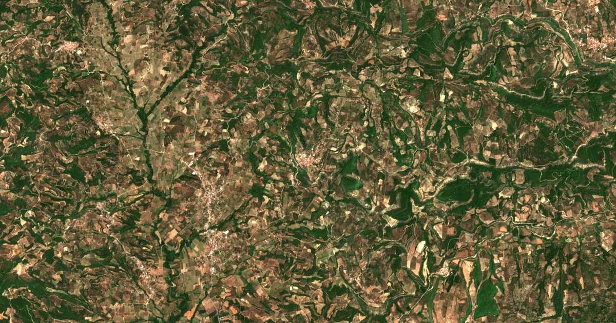 Carte satellite de Oléni