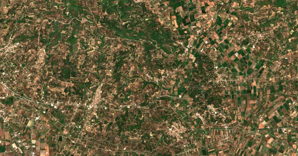Carte satellite de Palaiovarvásaina