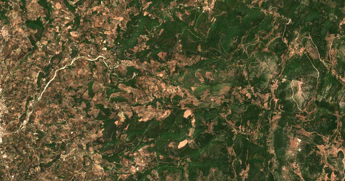 Carte satellite de Rodiná