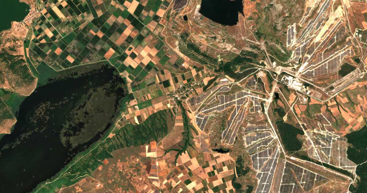 Carte satellite de Anárgyroi