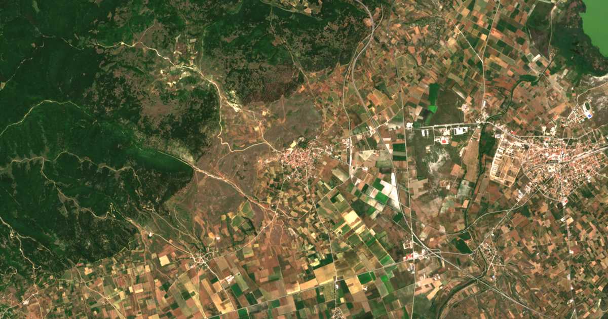 Carte satellite de Xinó Neró