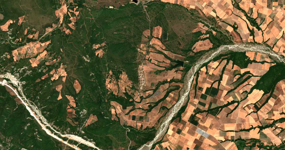 Carte satellite de Ánoixis