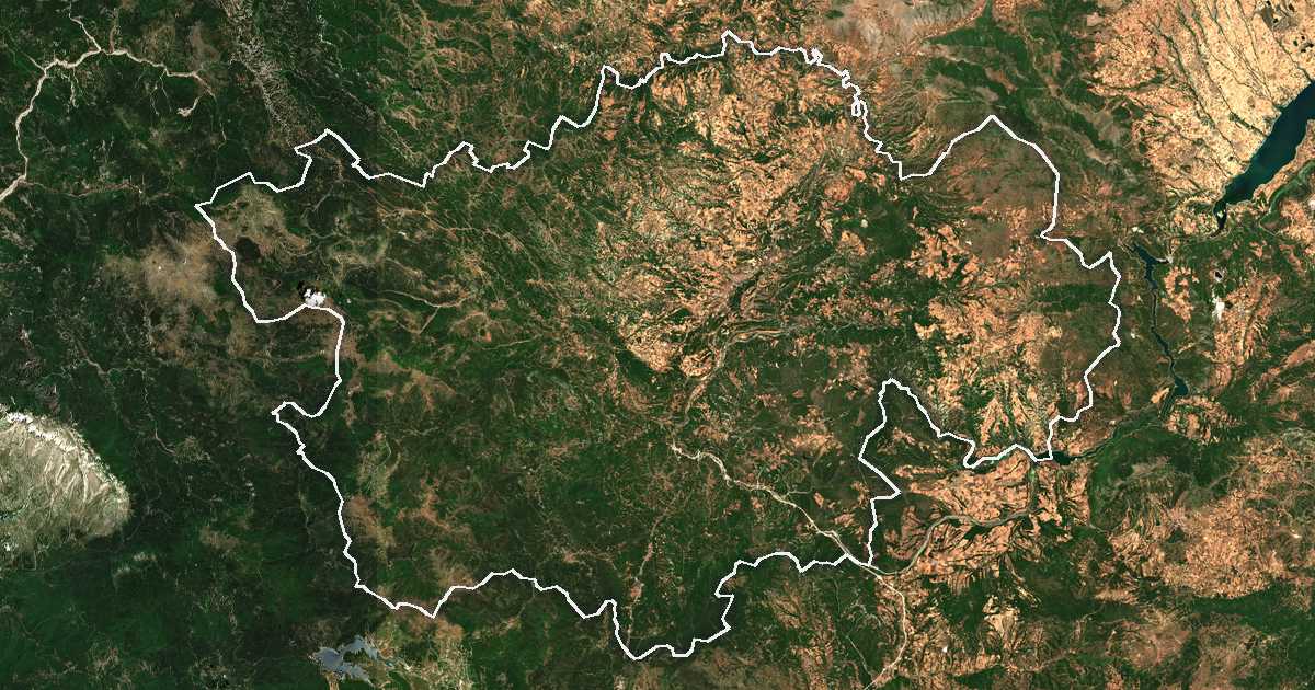 Image satellite avec la limite tracée: de Grevená