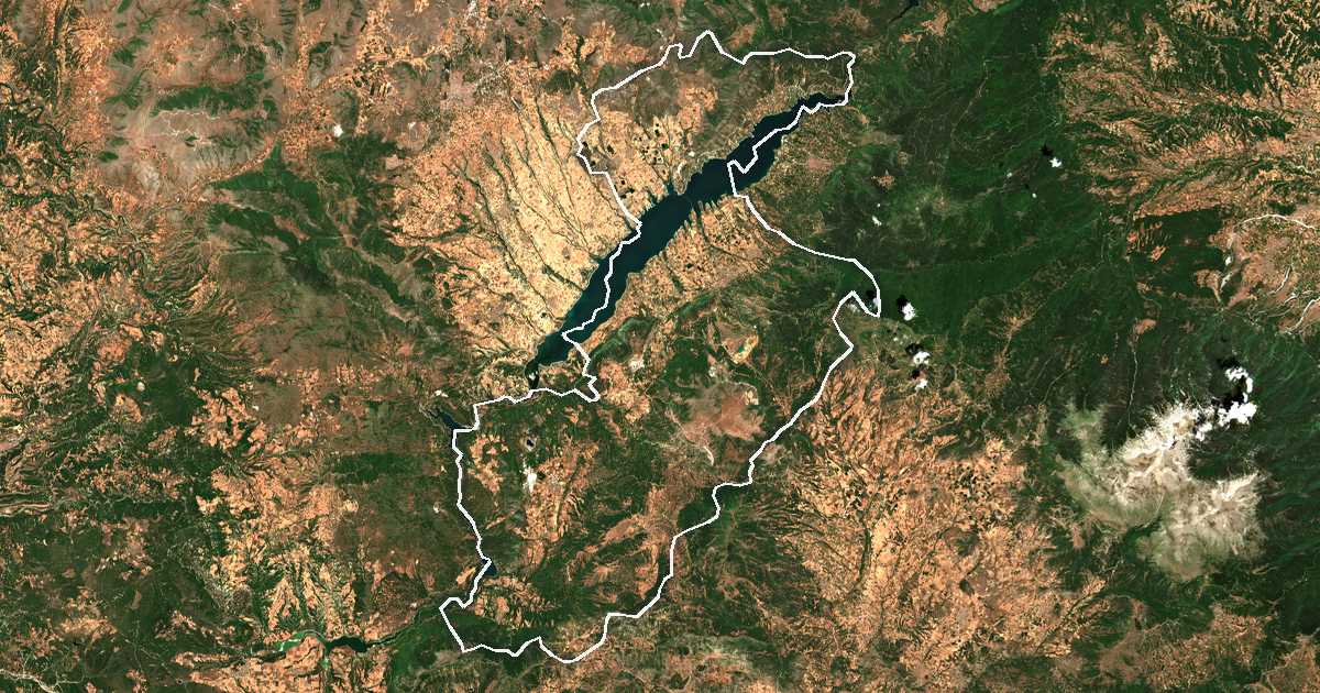 Image satellite avec la limite tracée: Velvendós