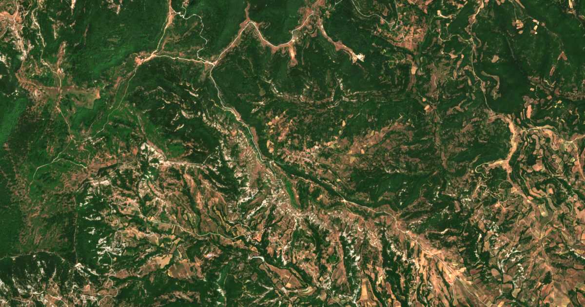 Carte satellite de Damaskiniá