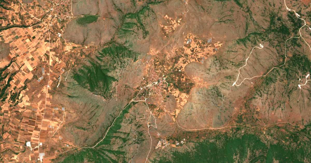 Carte satellite de Galatiní