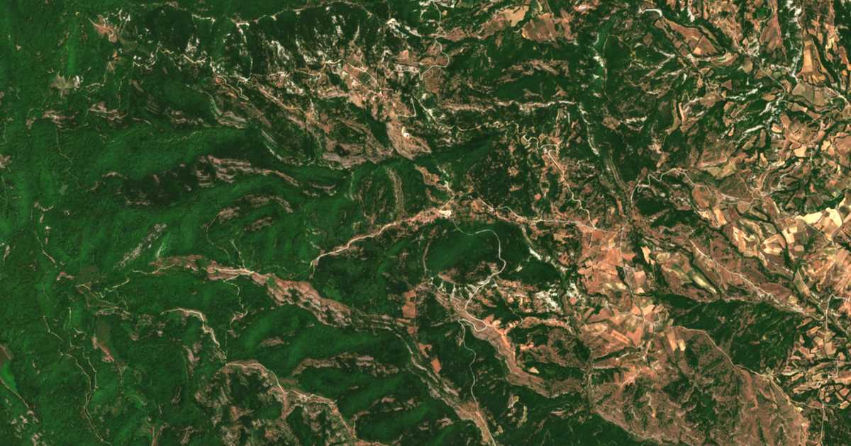 Carte satellite de Polykástano