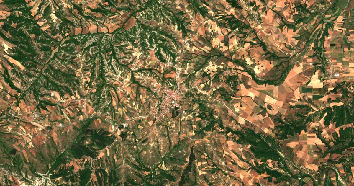 Carte satellite de Tsotýli